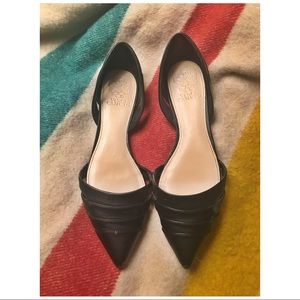 VINCE CAMUTO - “Halette” leather flats